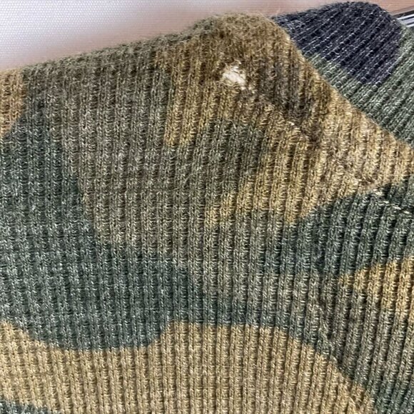 NWT FRYE AND CO Long Sleeve Henley Waffle Green Brown Camo Cotton Poly Men’s SM - Picture 9 of 10